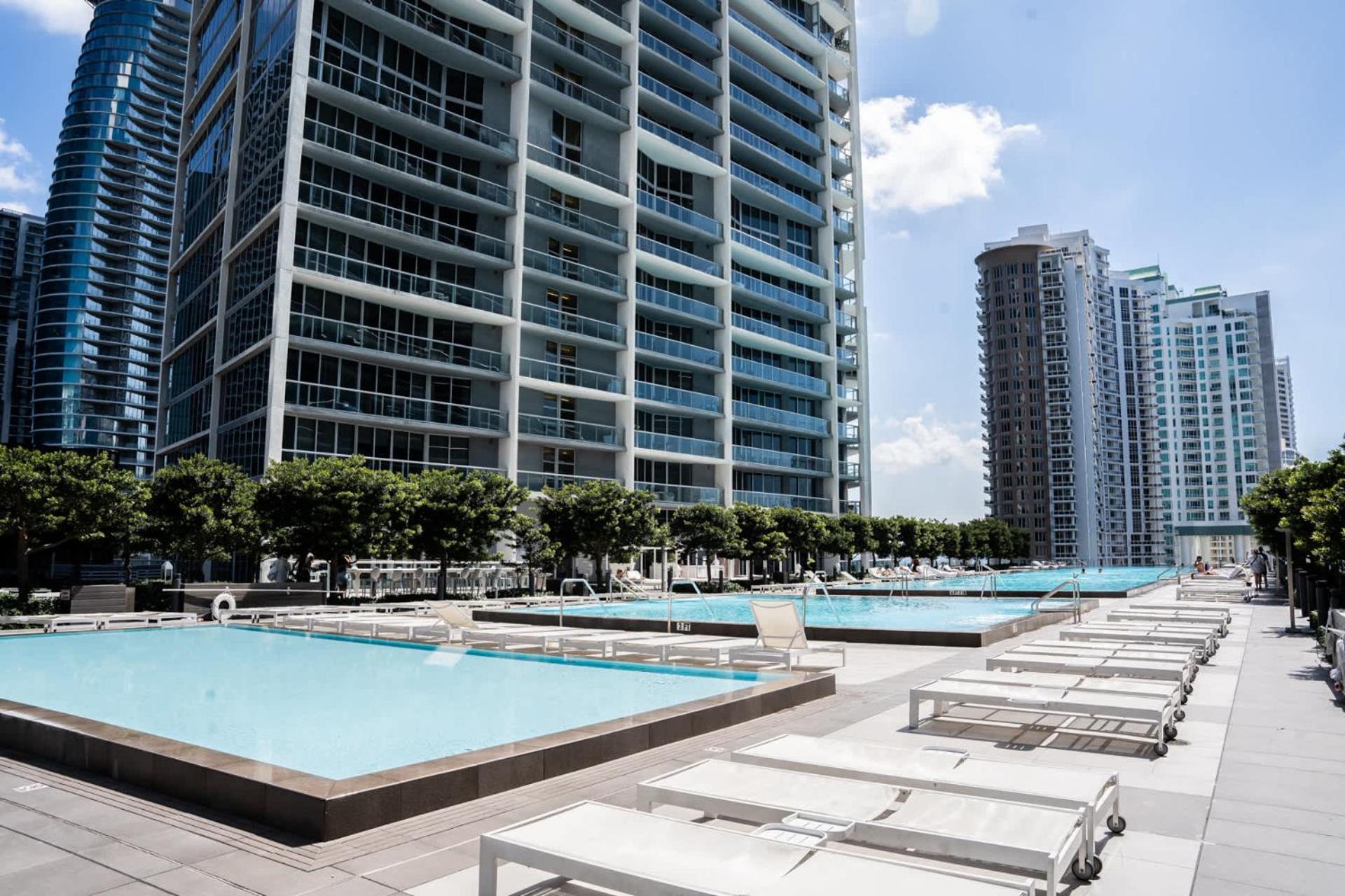 Mvr - Brickell Views - & Style