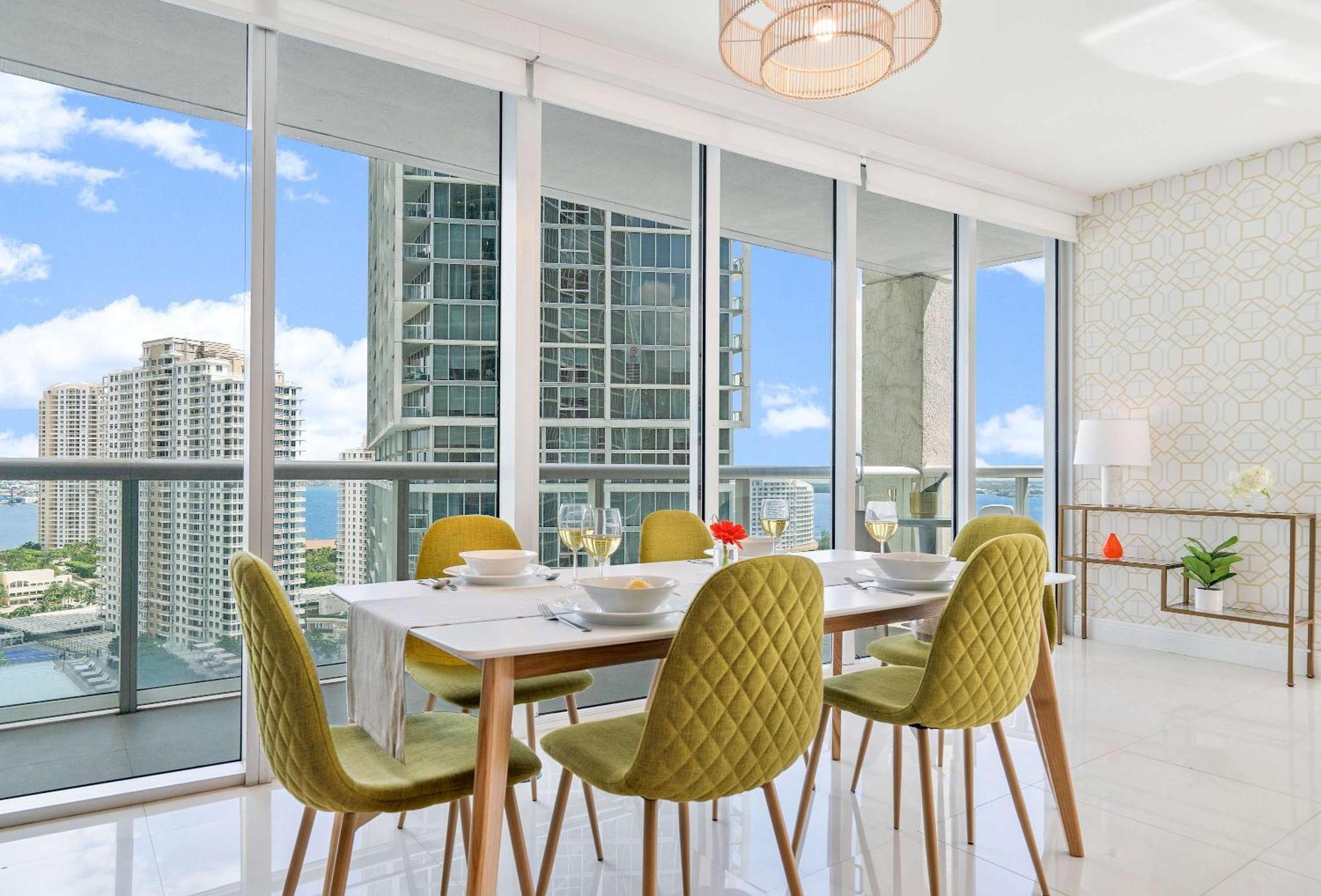 Mvr - Brickell Views - & Style